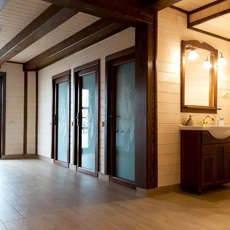 Country Club * Uzhhorod